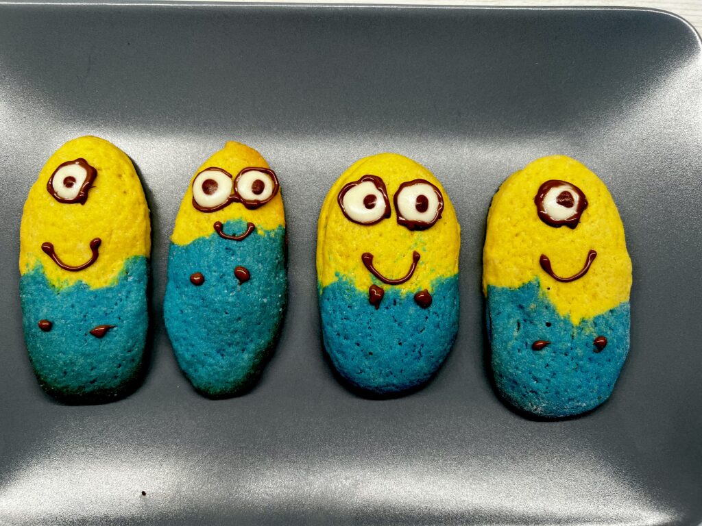 Biscotti Minions ripieni di Nutella